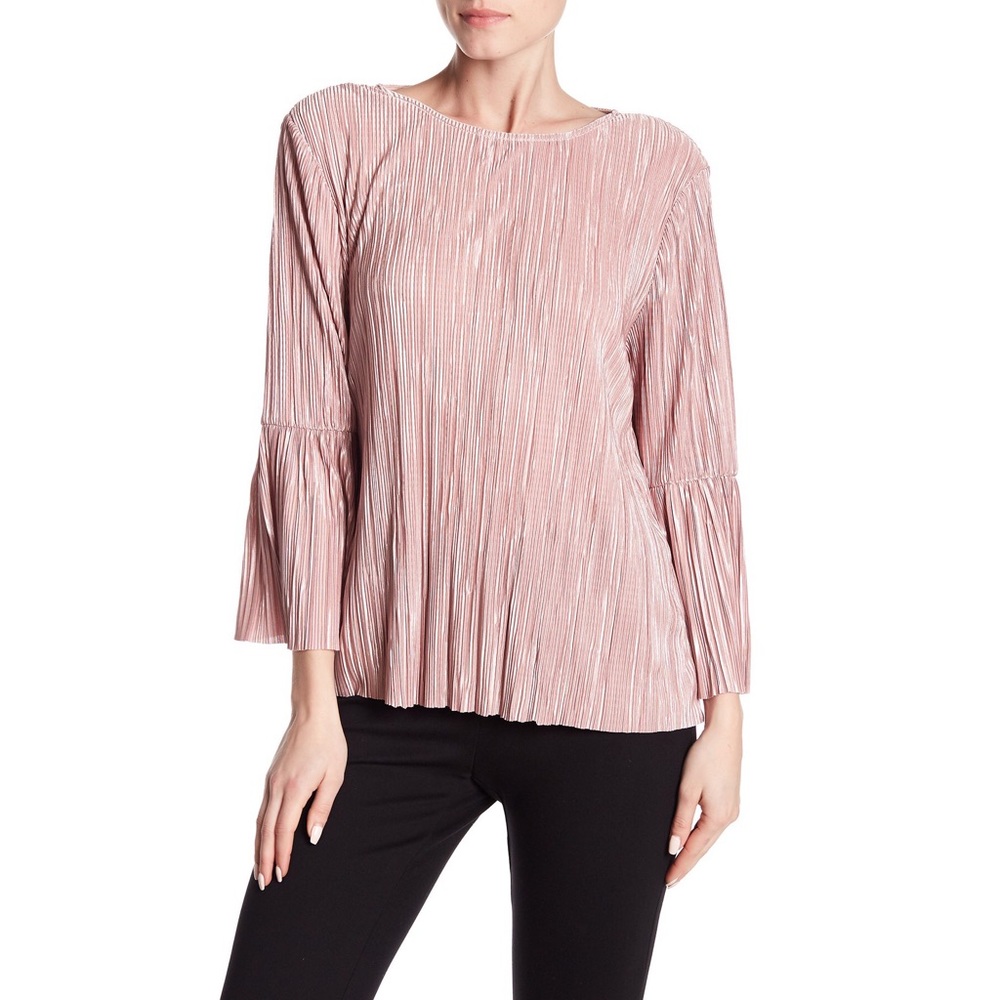 NWT Vince Camuto Bell Sleeve Blouse